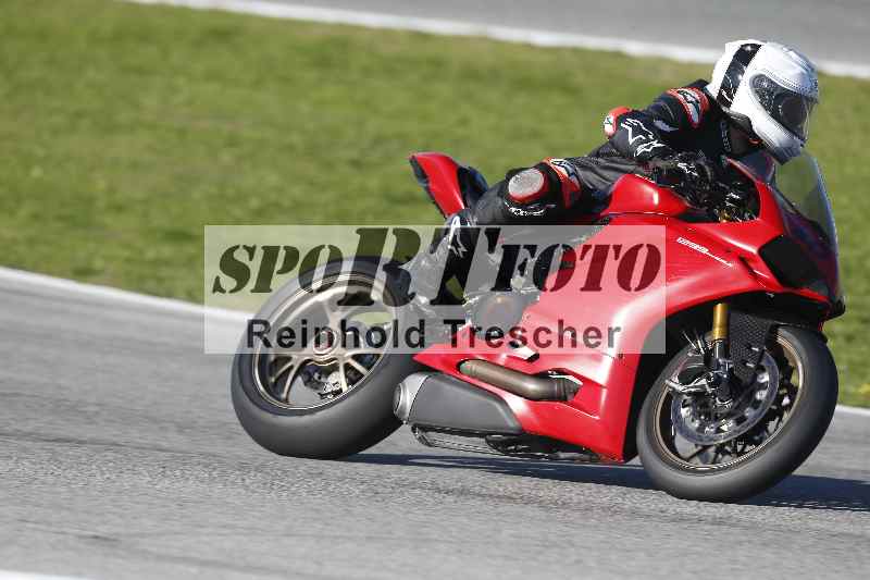 Archiv-2025/02 28.-31.01.2025 Moto Center Thun Jerez/gruen-green/80